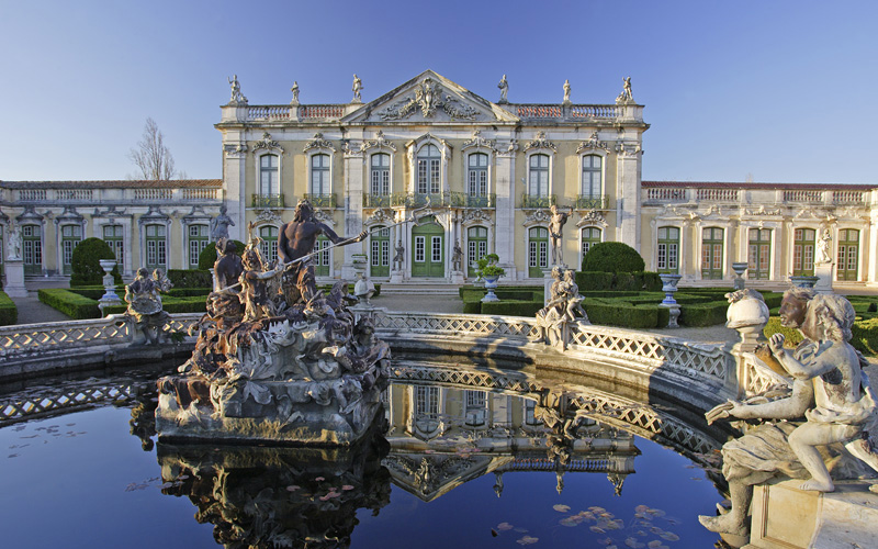 Palácio de Queluz Rococo palace with Neptune fountain and formal gardens