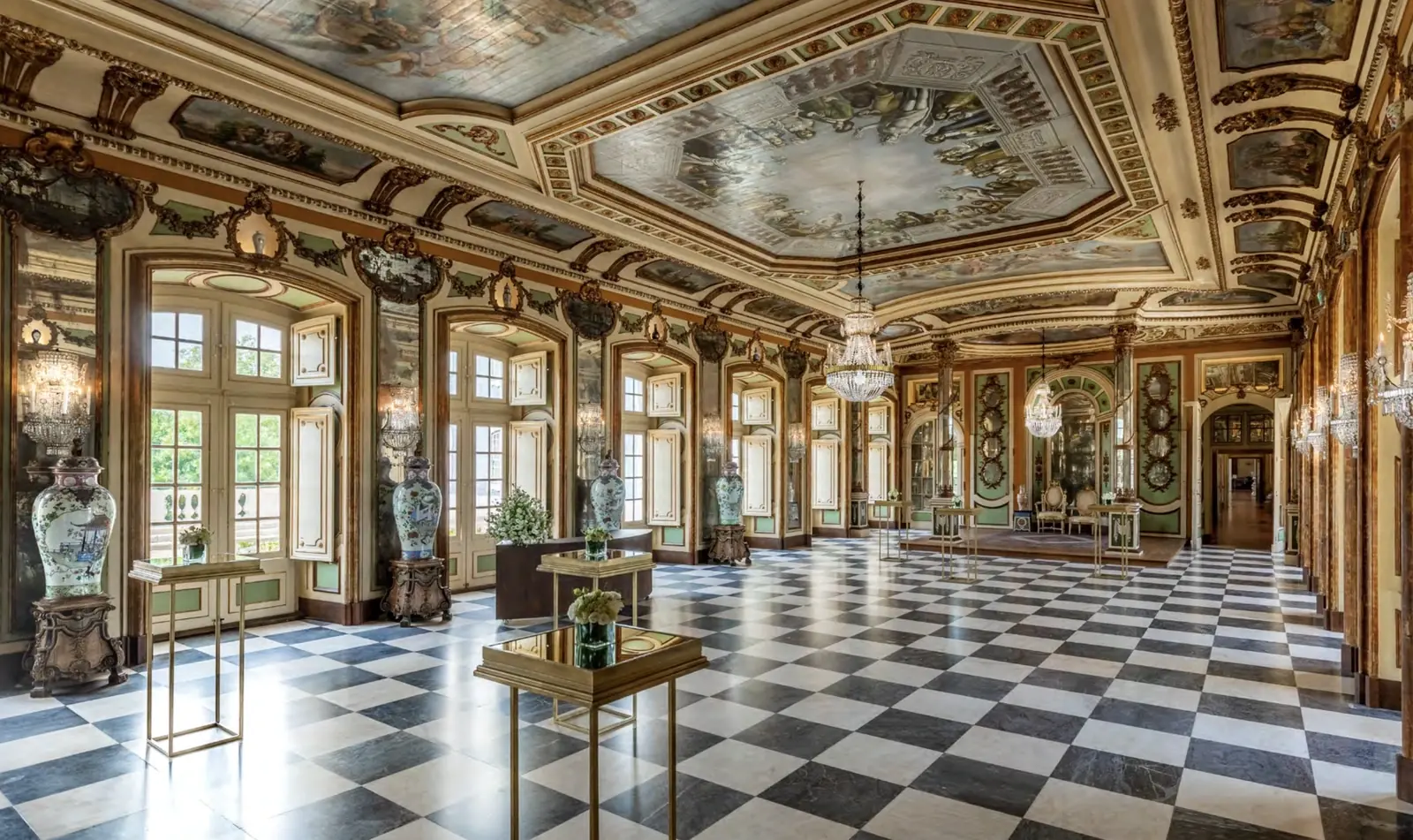 Pavilhão Robillion em Queluz, um espaço de receção de palácio acessível nos Parques de Sintra